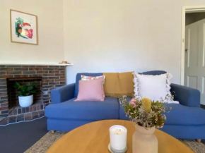 Fine Apt 3mins from Arts Centre and Indian Ocean Beach